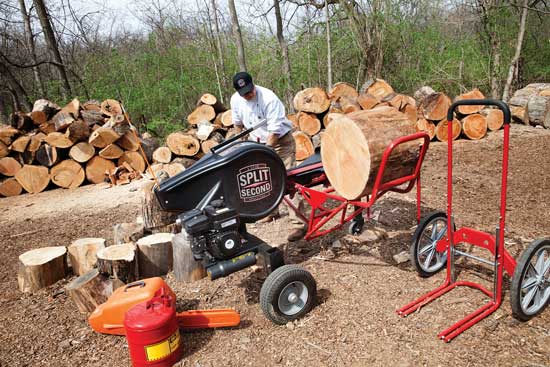 Log splitters nowadays come in the conventional hydraulic models, or there are several kinetic log splitters that boast significant time savings.